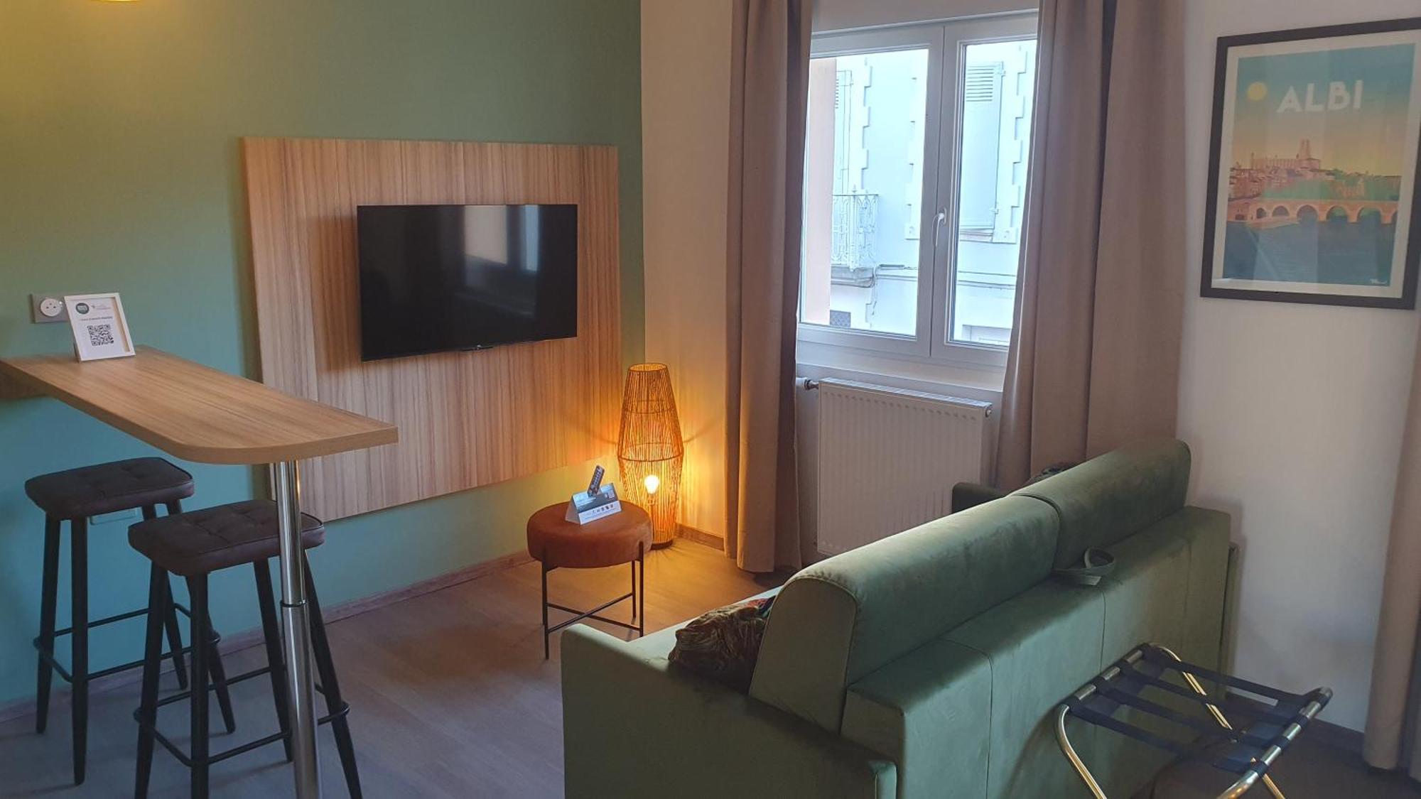 Logis Hotel - Les Pasteliers Lavaur  Exteriör bild